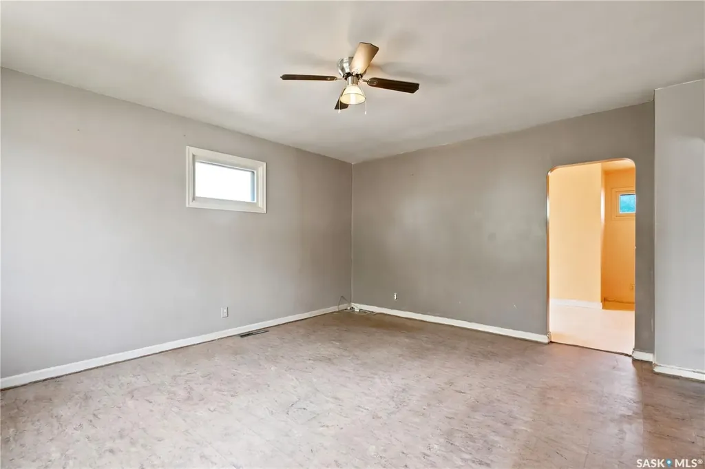 431 K Avenue N Saskatoon SK S7L 2M5