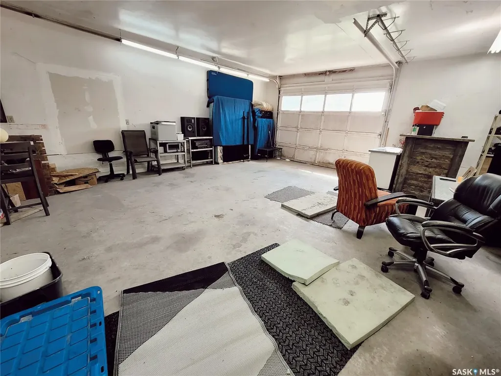 72 2nd Avenue Paddockwood SK S0J 1Z0