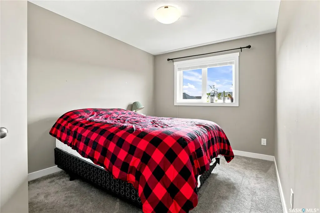 213 Rajput Way Saskatoon SK S7W 0T3