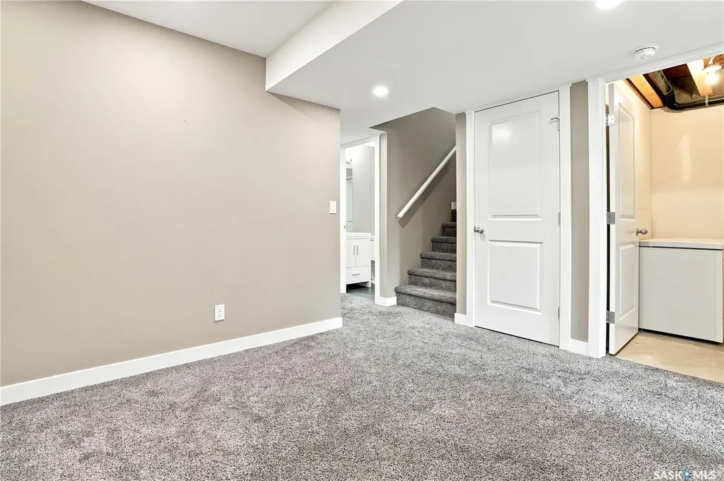 213 Rajput Way Saskatoon SK S7W 0T3