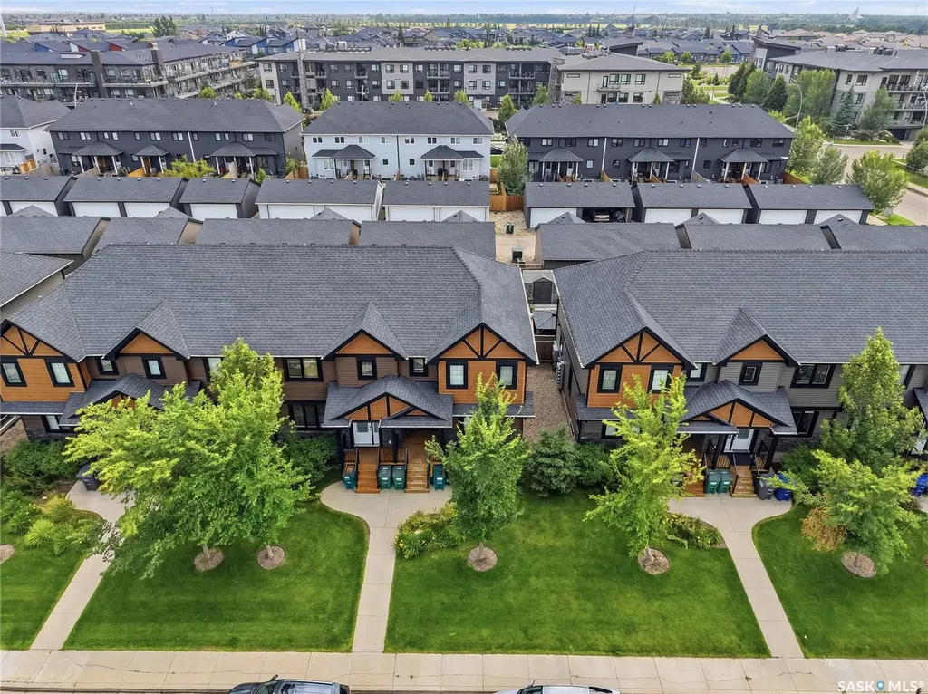 213 Rajput Way Saskatoon SK S7W 0T3