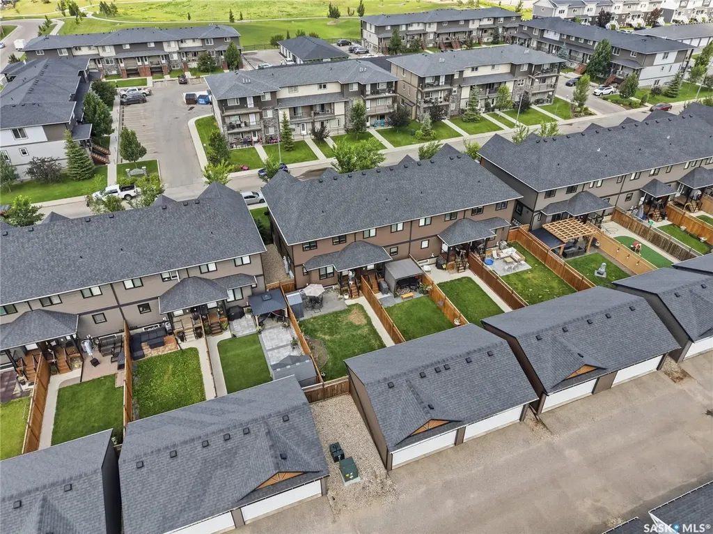 213 Rajput Way Saskatoon SK S7W 0T3