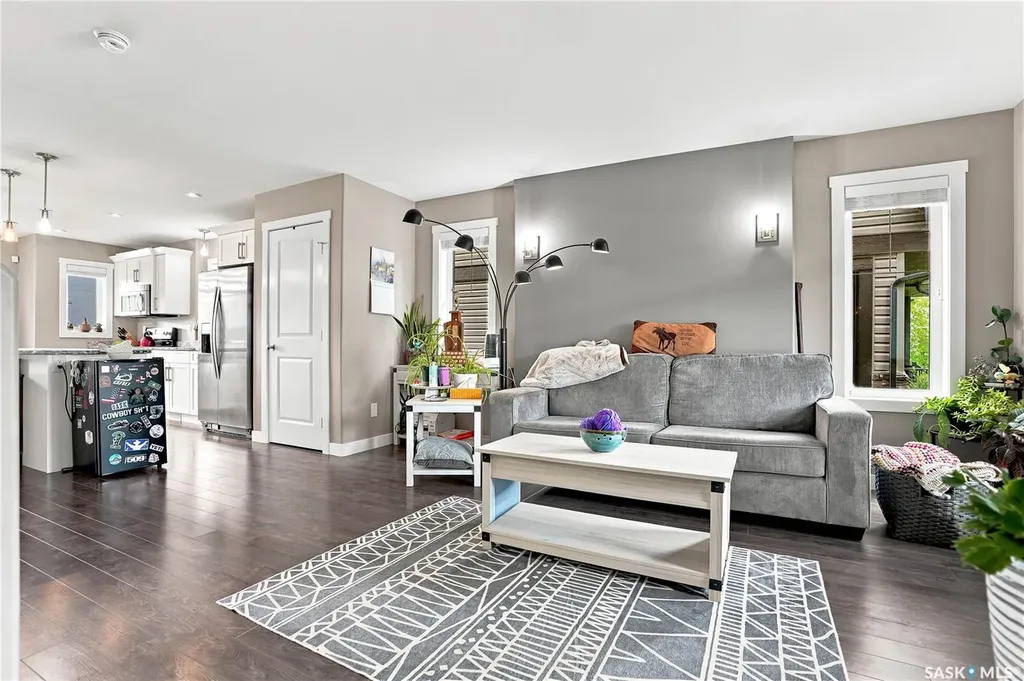 213 Rajput Way Saskatoon SK S7W 0T3