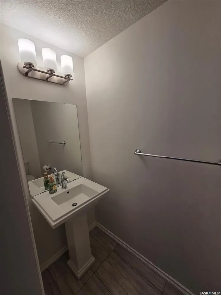 3229 Elgaard Drive Regina SK S4X 0L2