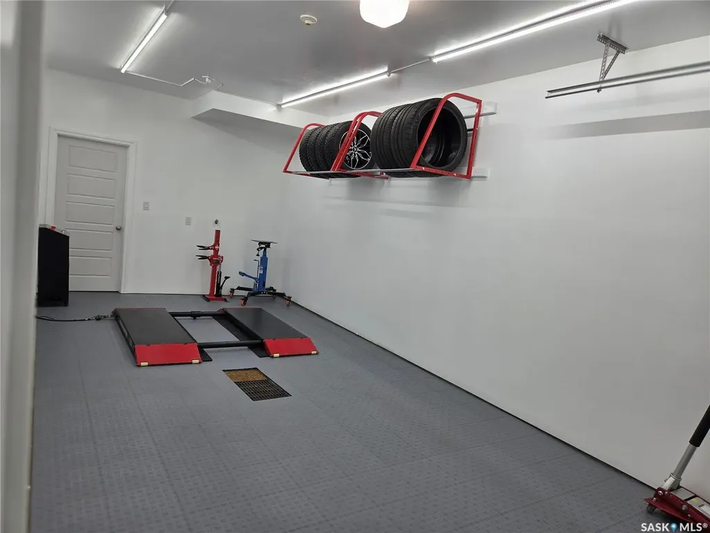 3229 Elgaard Drive Regina SK S4X 0L2