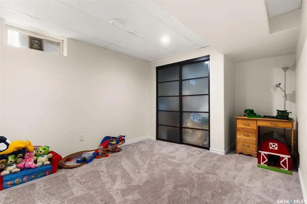 90 Walden Crescent Regina SK S4N 1L3