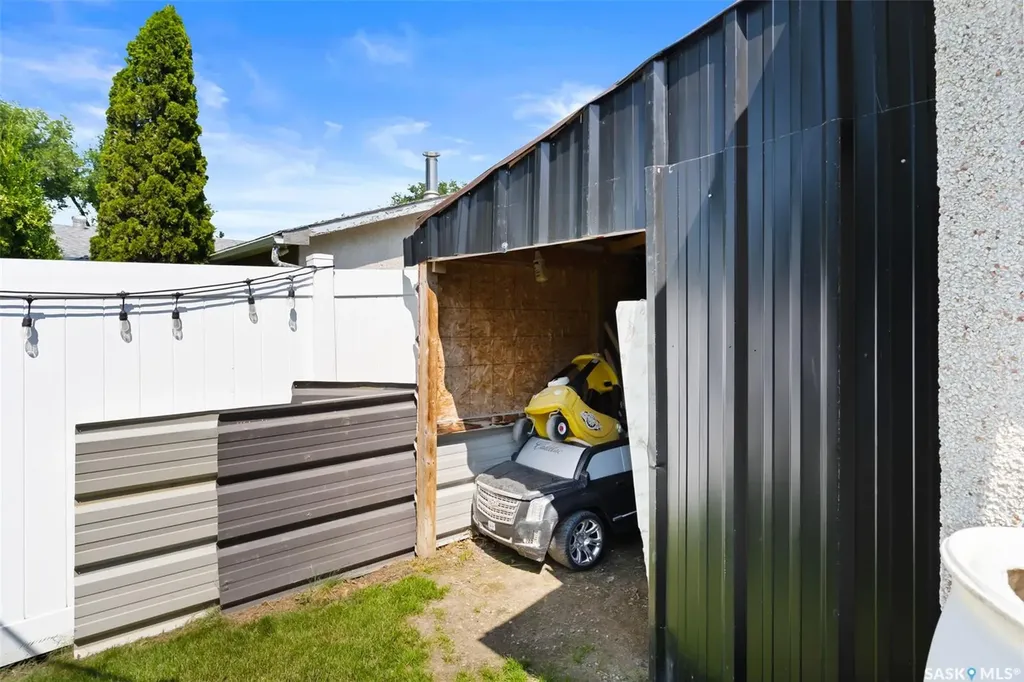 90 Walden Crescent Regina SK S4N 1L3