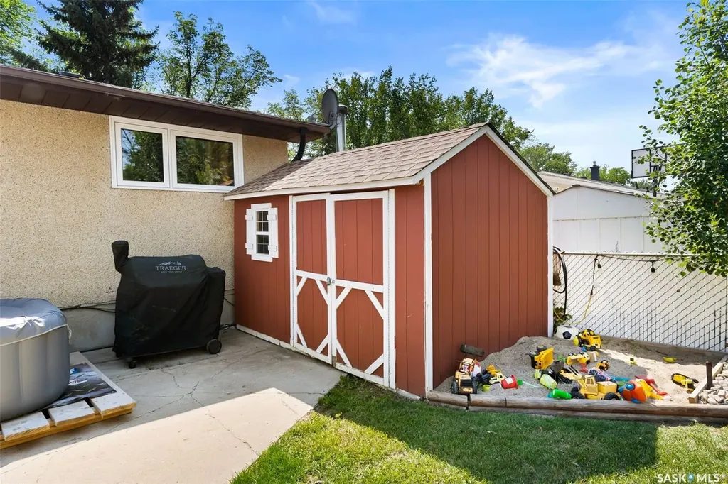 90 Walden Crescent Regina SK S4N 1L3
