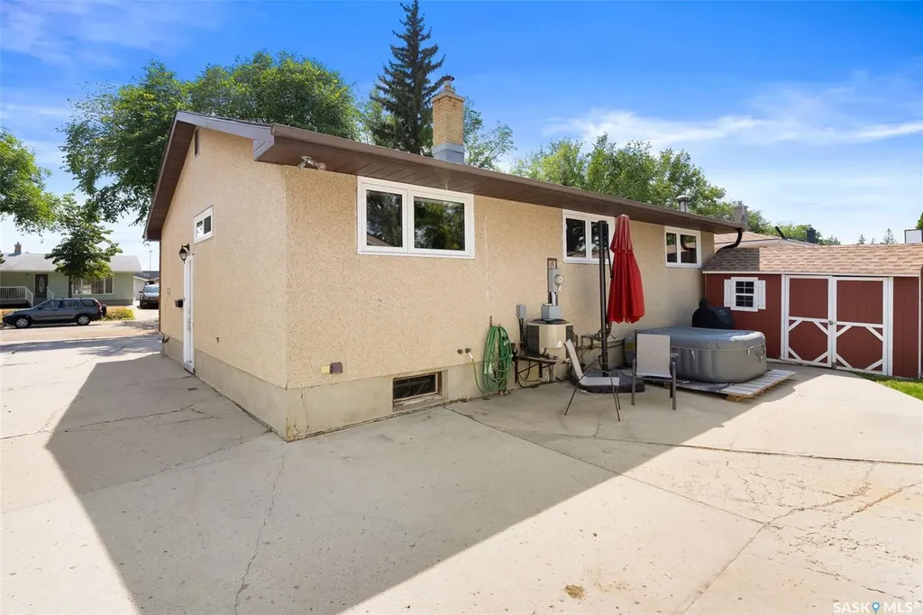 90 Walden Crescent Regina SK S4N 1L3