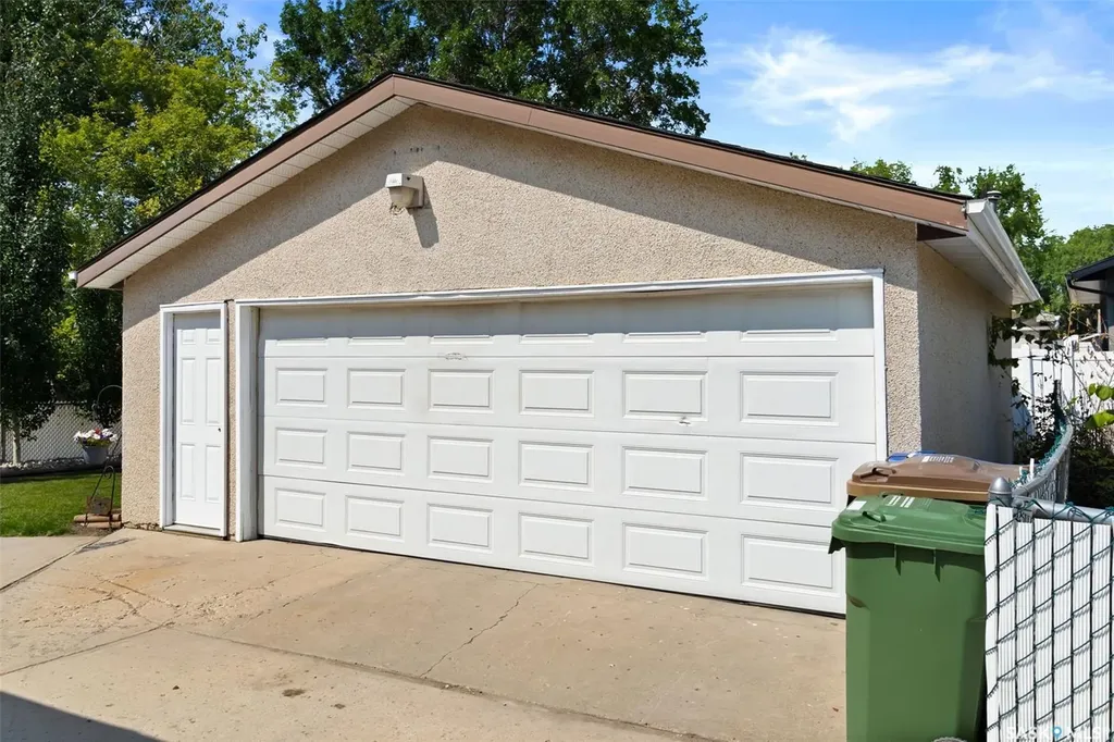 90 Walden Crescent Regina SK S4N 1L3