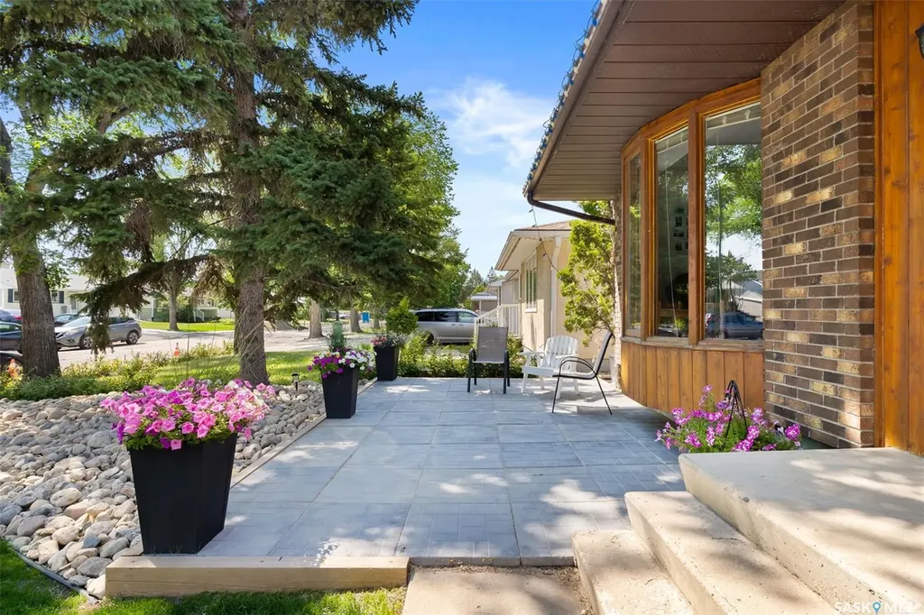 90 Walden Crescent Regina SK S4N 1L3