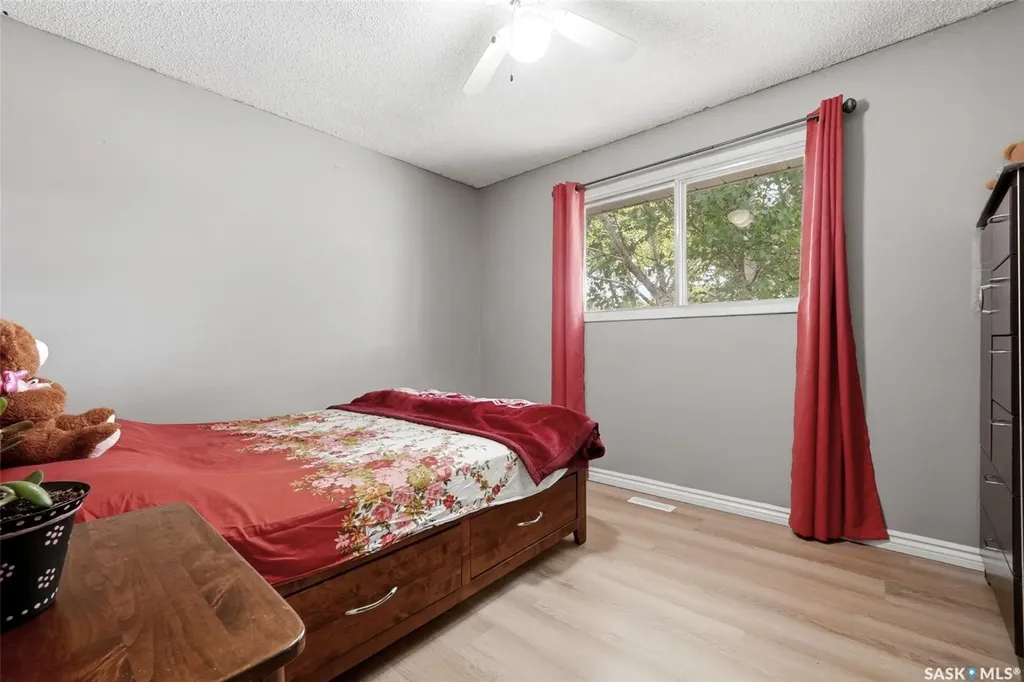 47 Symons Place Regina SK S4X 1M7