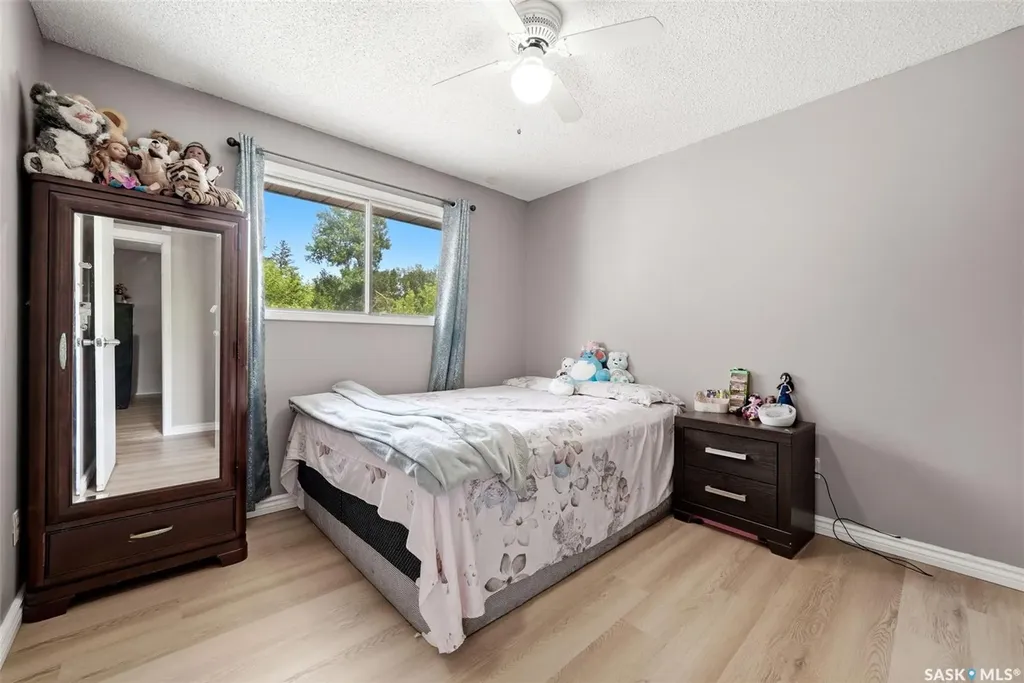 47 Symons Place Regina SK S4X 1M7