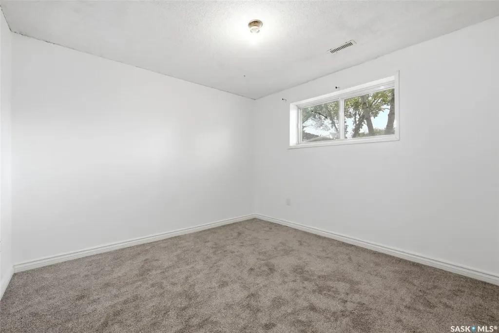 47 Symons Place Regina SK S4X 1M7
