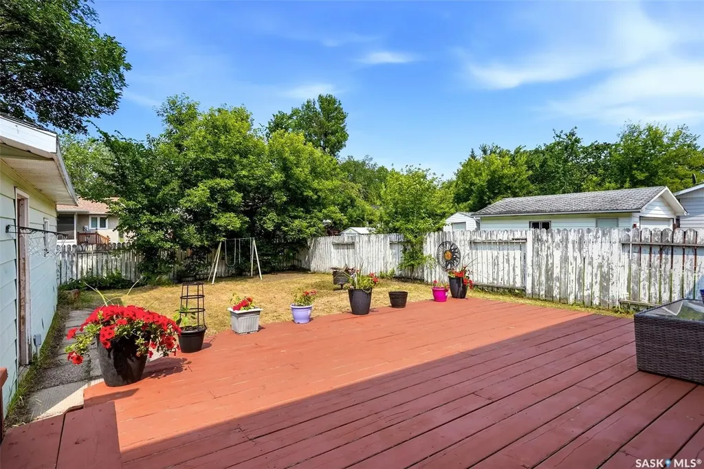 47 Symons Place Regina SK S4X 1M7