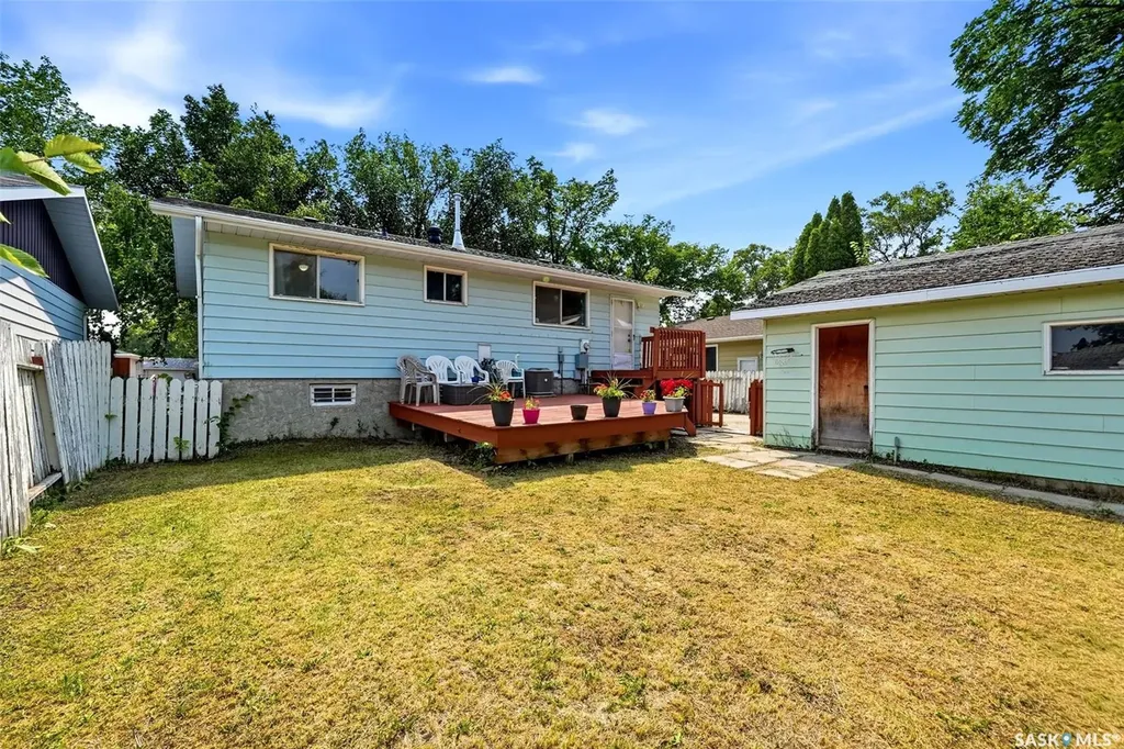 47 Symons Place Regina SK S4X 1M7