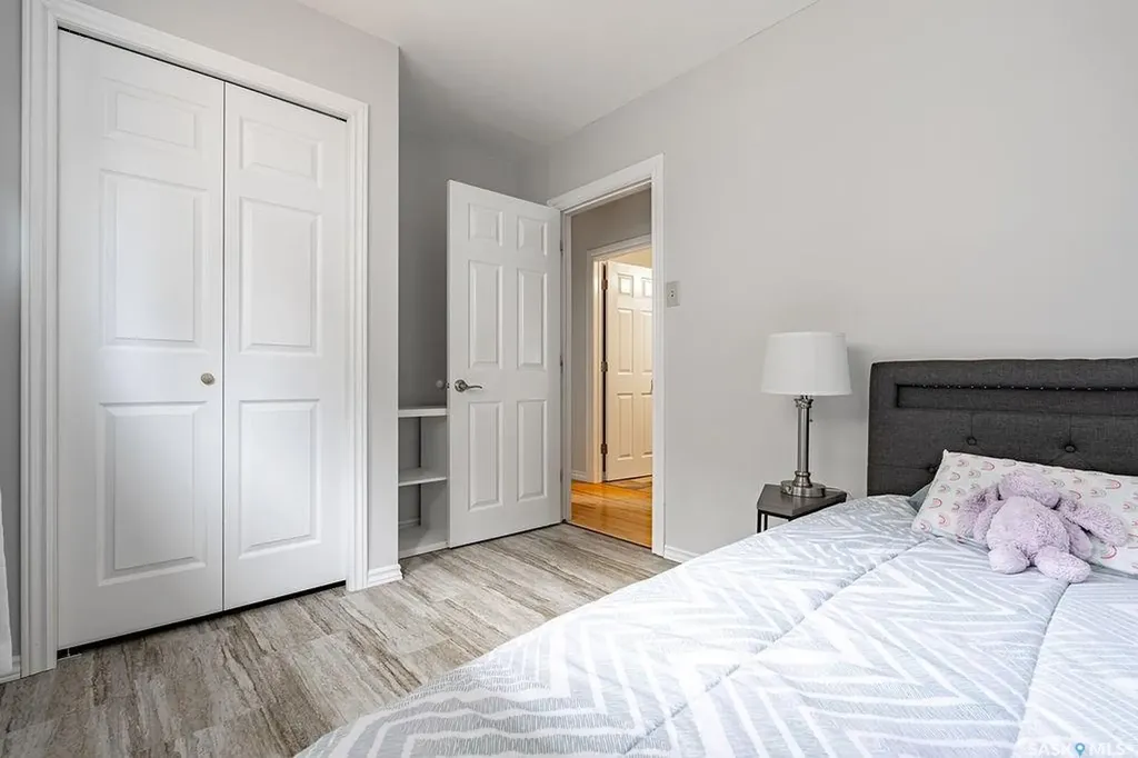 1606 Argyle Avenue Saskatoon SK S7H 2W7