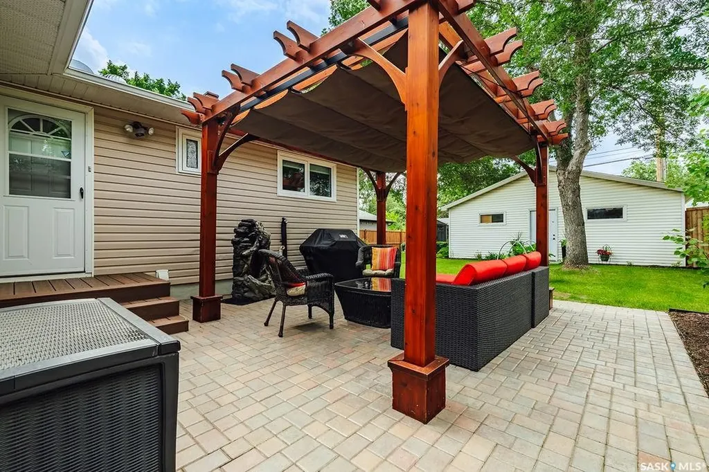 1606 Argyle Avenue Saskatoon SK S7H 2W7