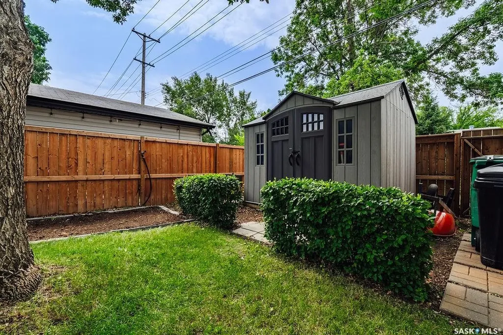 1606 Argyle Avenue Saskatoon SK S7H 2W7