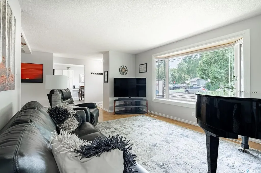 1606 Argyle Avenue Saskatoon SK S7H 2W7