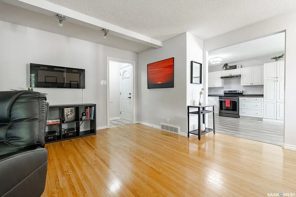 1606 Argyle Avenue Saskatoon SK S7H 2W7