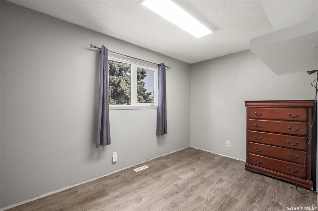 209 Macdowall Crescent Prince Albert SK S6V 6N4