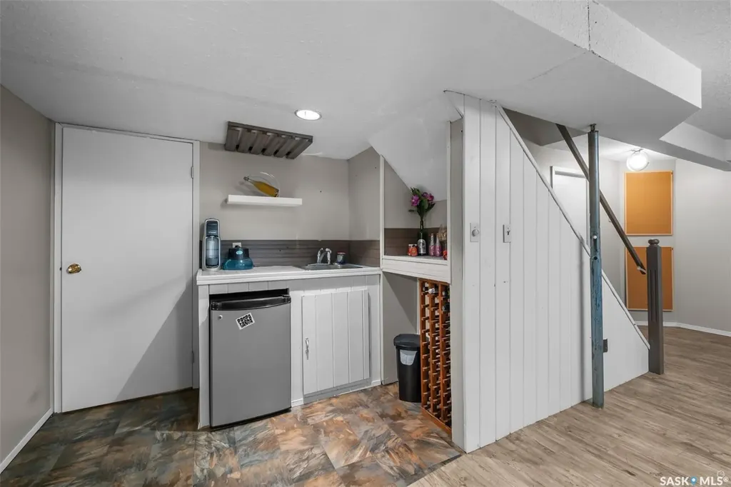 209 Macdowall Crescent Prince Albert SK S6V 6N4