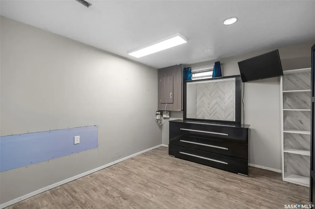 209 Macdowall Crescent Prince Albert SK S6V 6N4