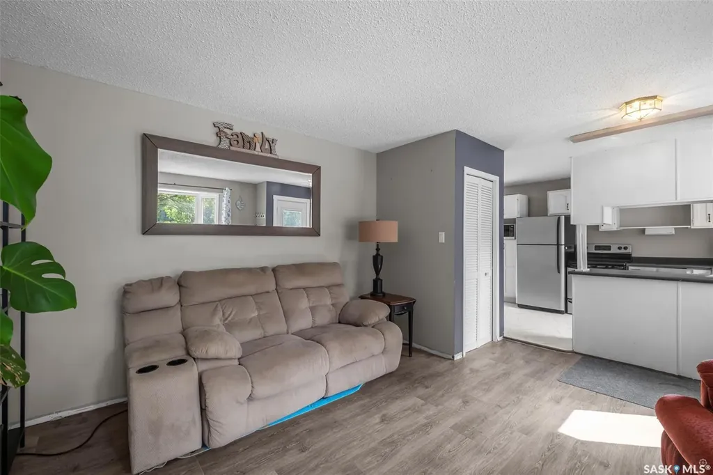 209 Macdowall Crescent Prince Albert SK S6V 6N4