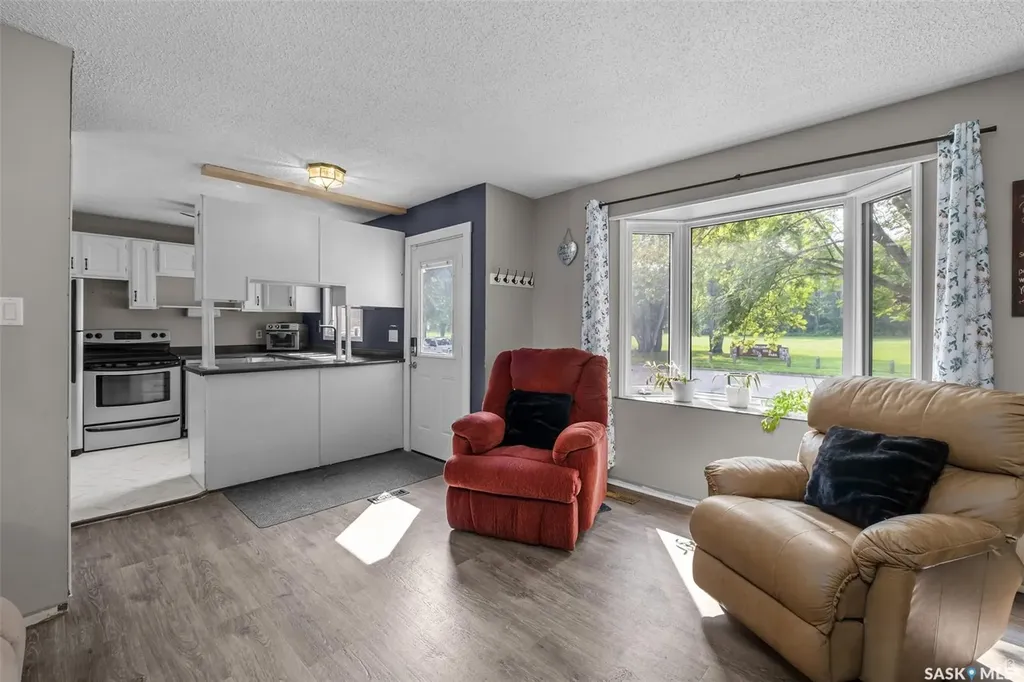 209 Macdowall Crescent Prince Albert SK S6V 6N4