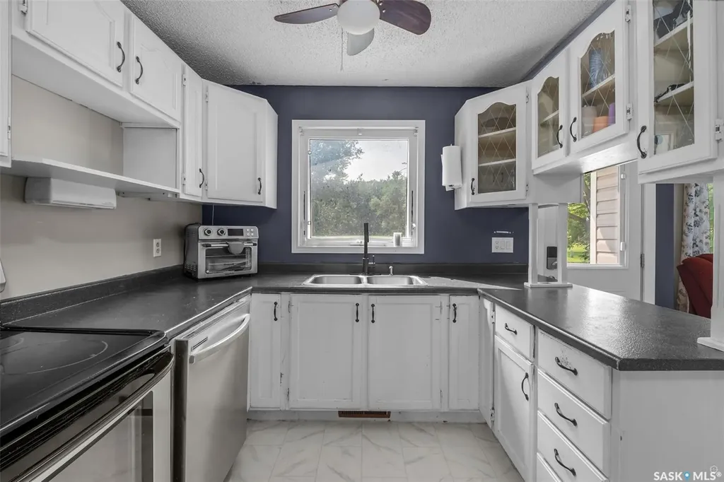 209 Macdowall Crescent Prince Albert SK S6V 6N4