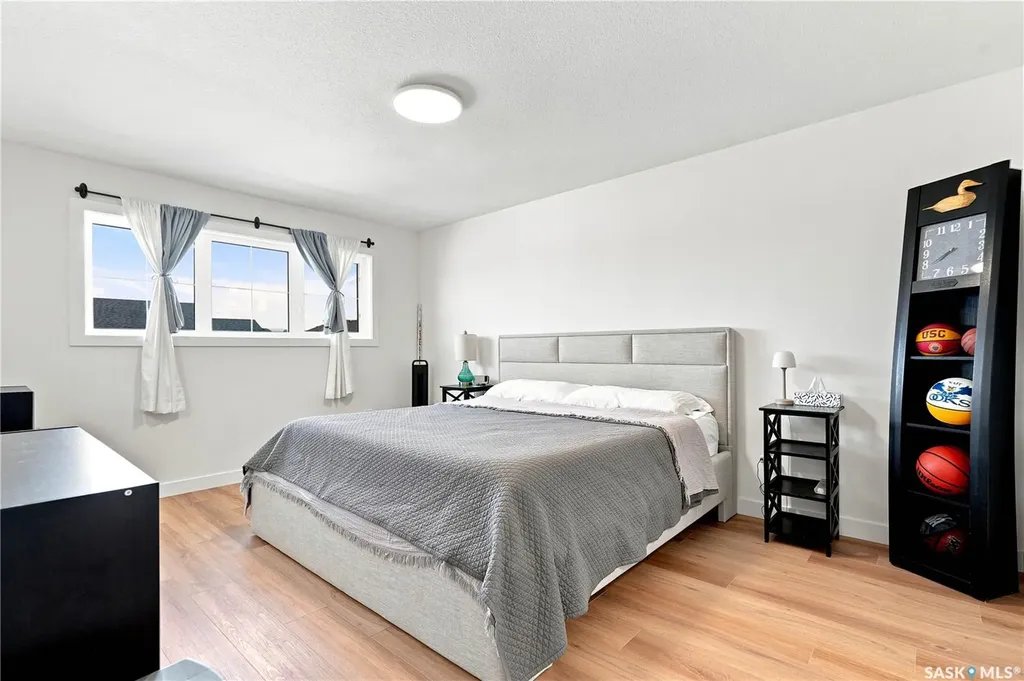 902 Bentley Manor Saskatoon SK S7L 6P4