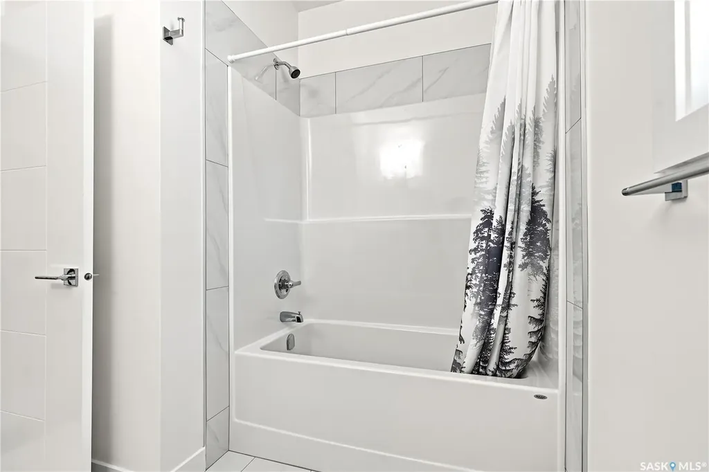 902 Bentley Manor Saskatoon SK S7L 6P4