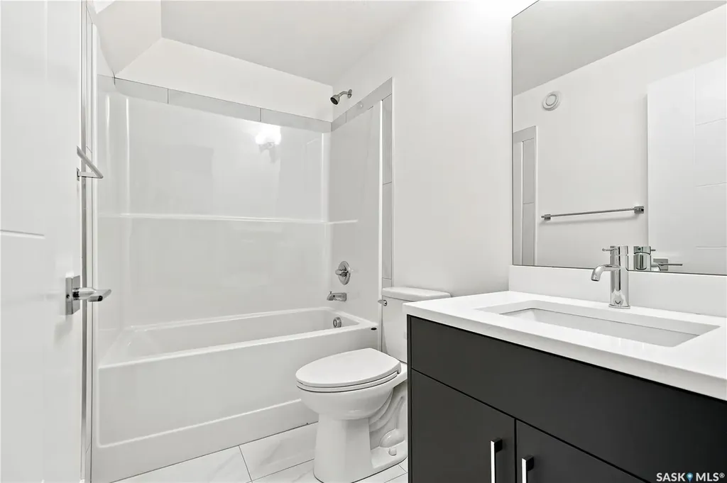 902 Bentley Manor Saskatoon SK S7L 6P4
