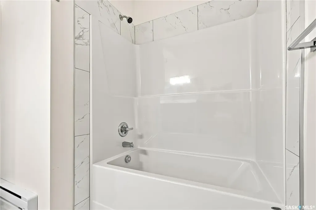 902 Bentley Manor Saskatoon SK S7L 6P4