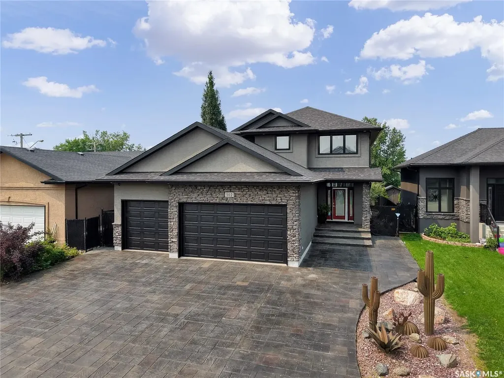 102 Kinsmen Crescent Martensville SK S0K 0A2