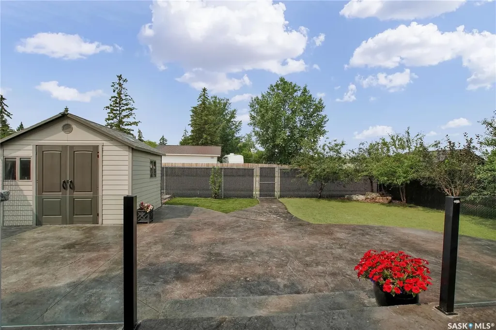 102 Kinsmen Crescent Martensville SK S0K 0A2
