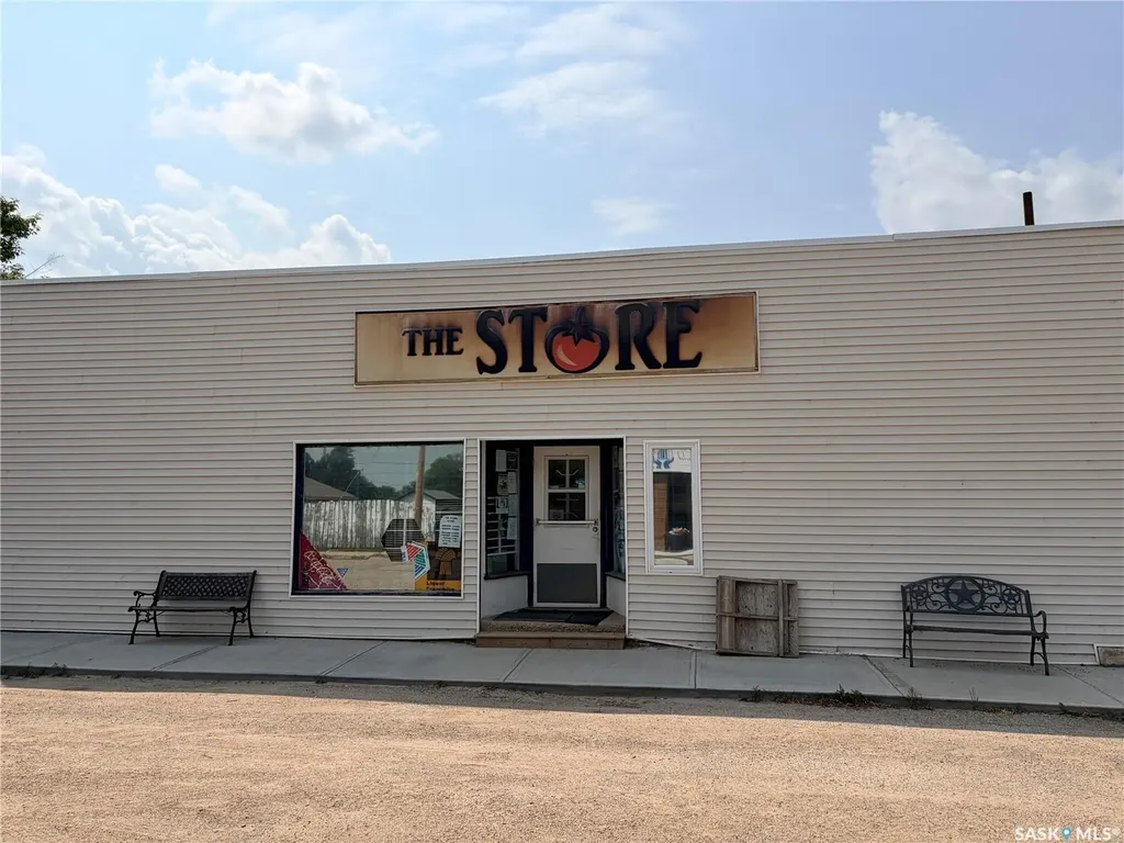 1102 9th Street Perdue SK S0K 3C0