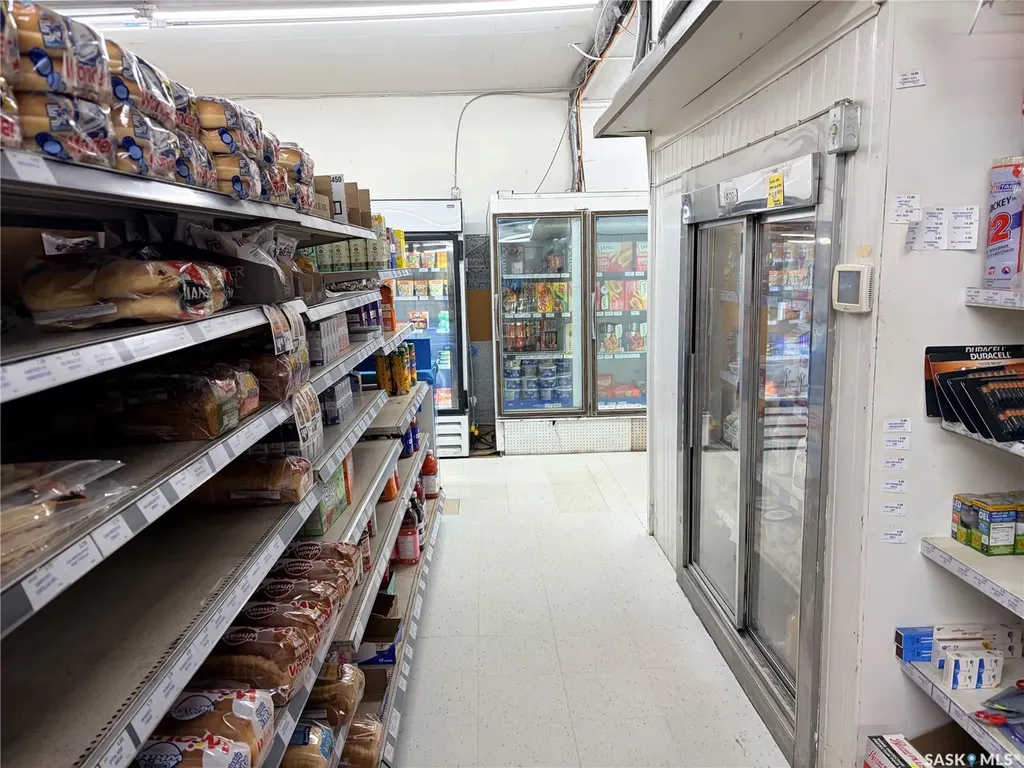 1102 9th Street Perdue SK S0K 3C0