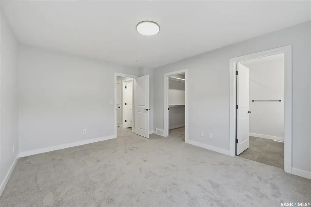 1118 9th Street E Saskatoon SK S7H 0N4