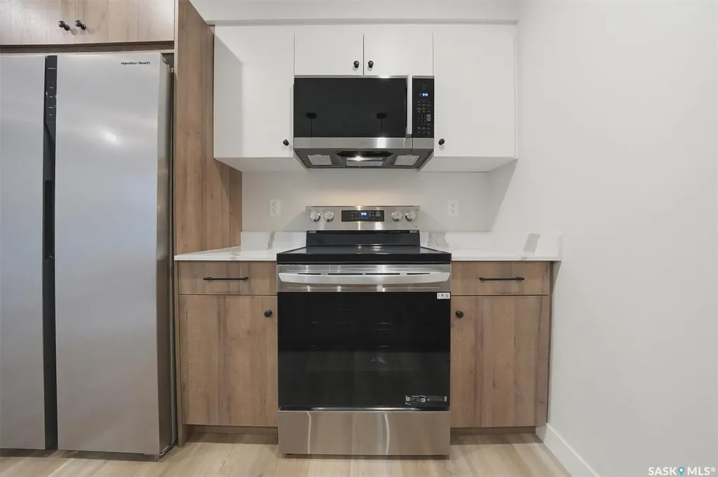 1118 9th Street E Saskatoon SK S7H 0N4