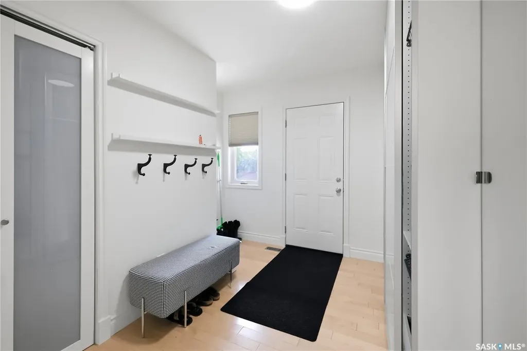 2206 Assiniboine Avenue E Regina SK S4V 2E8