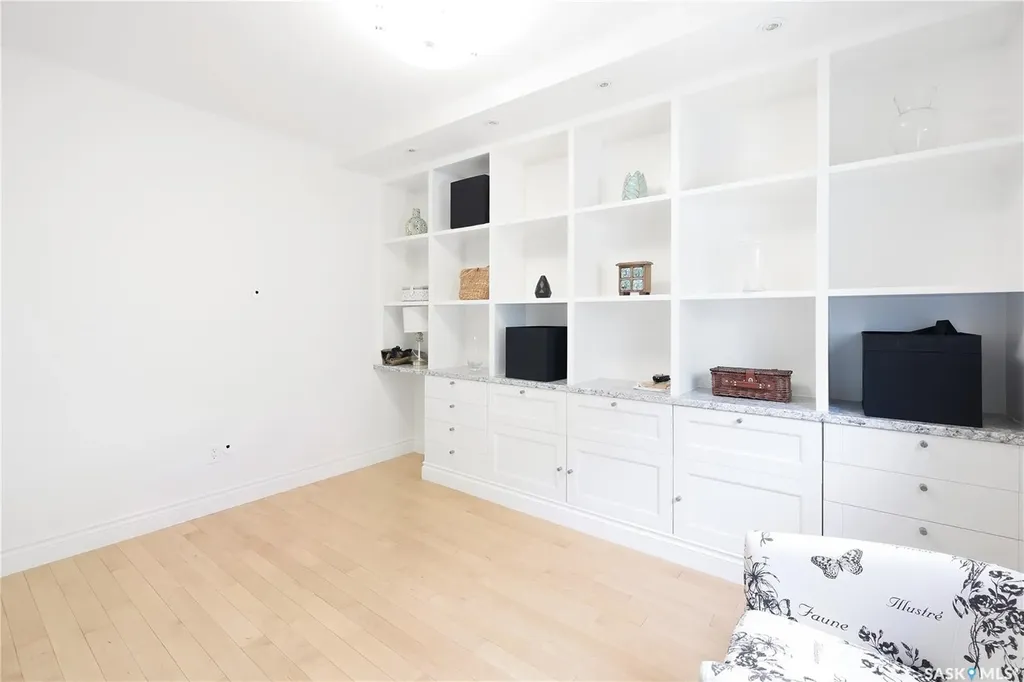 2206 Assiniboine Avenue E Regina SK S4V 2E8