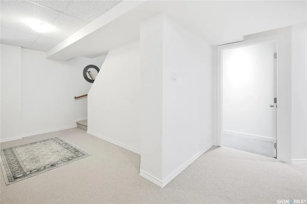 2206 Assiniboine Avenue E Regina SK S4V 2E8