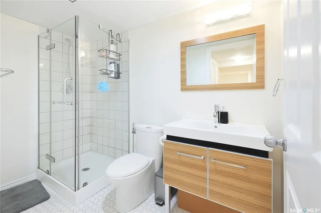 2206 Assiniboine Avenue E Regina SK S4V 2E8