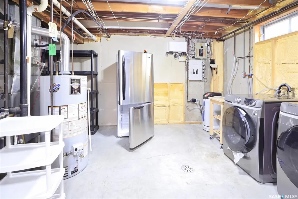 2206 Assiniboine Avenue E Regina SK S4V 2E8