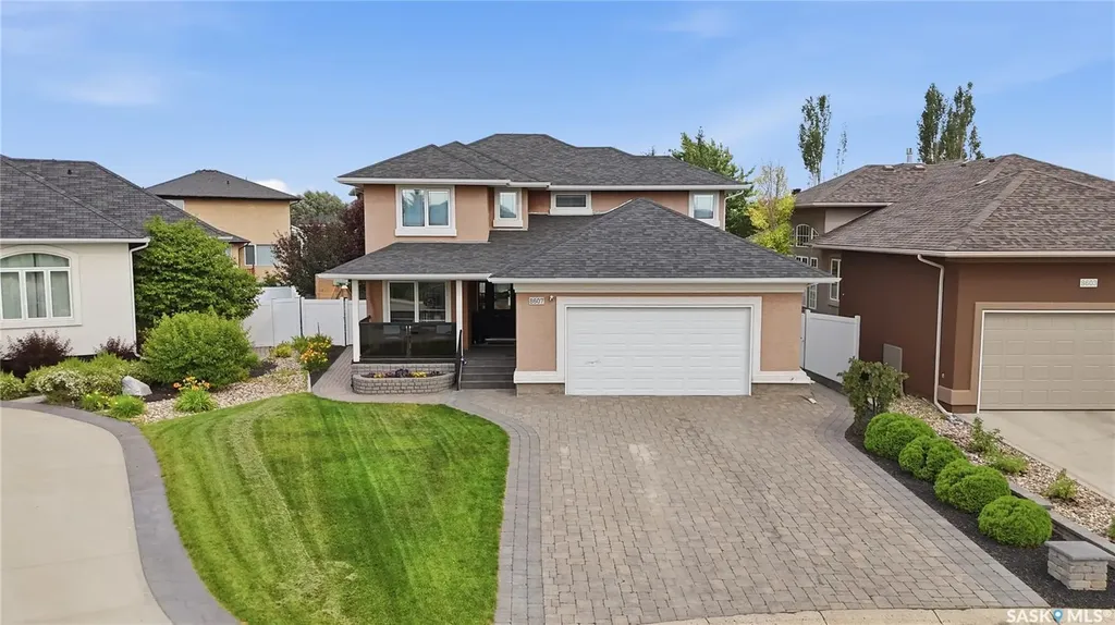 8607 Wascana Gardens Lane Regina SK S4V 1G1