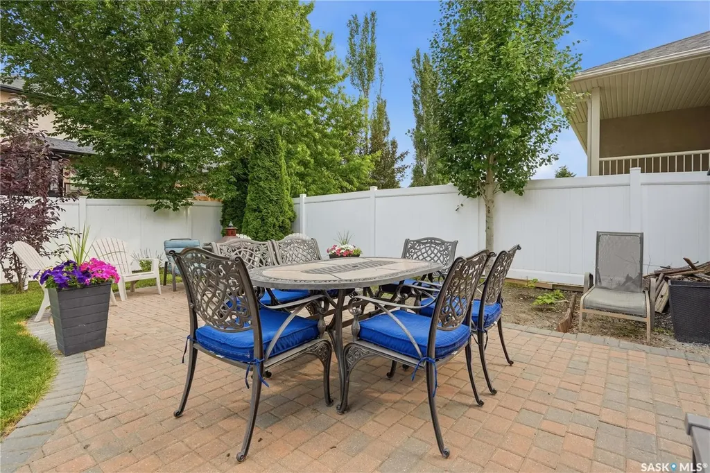 8607 Wascana Gardens Lane Regina SK S4V 1G1