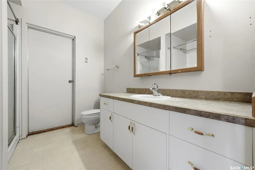 1836 Scarth Street Regina SK S4P 2G3