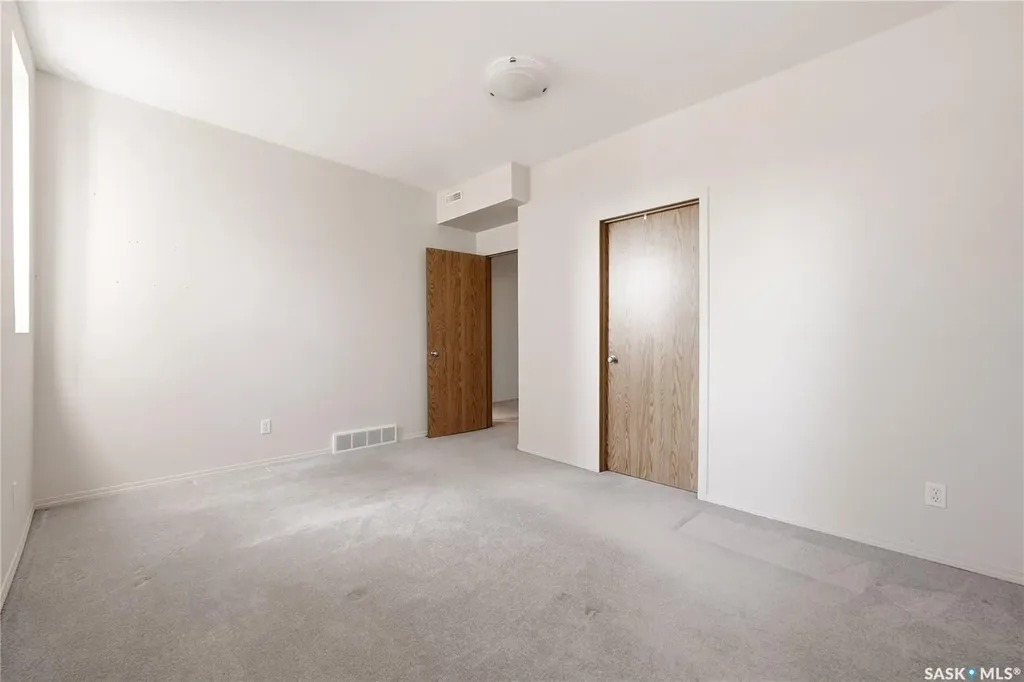 1836 Scarth Street Regina SK S4P 2G3